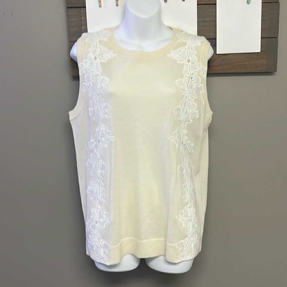 Banana Republic Women’s Cream Merino Wool Sleeveless Appliqué Sweater Shell- Lge